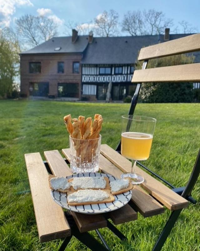 Отель Le Manoir De La Campagne Yebleron Экстерьер фото