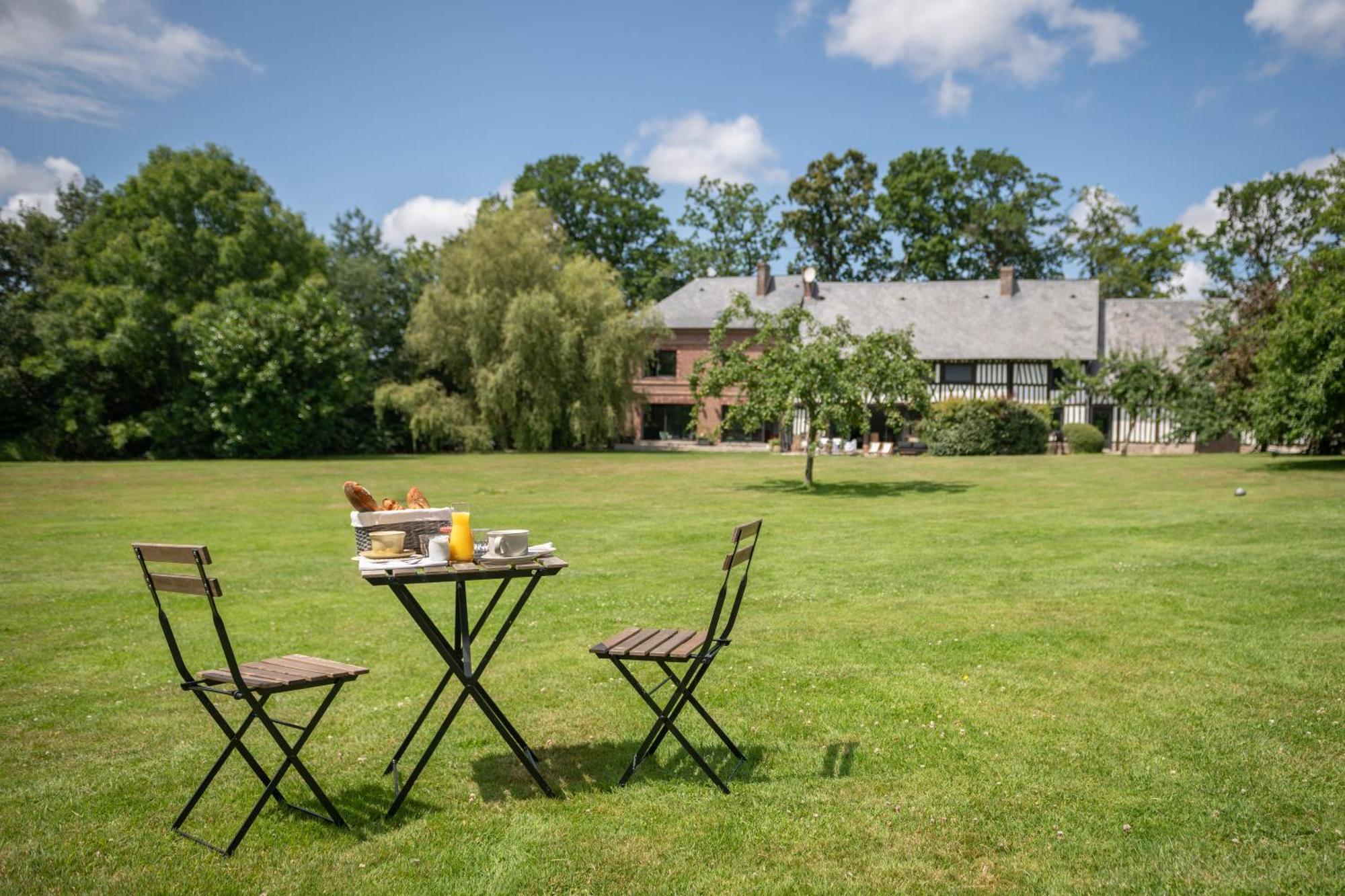 Отель Le Manoir De La Campagne Yebleron Экстерьер фото